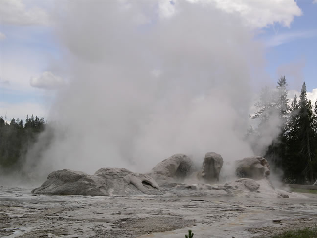 images/K-Grotto Geyser2.jpg